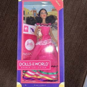 Dolls of the World Barbie Collector Mexico doll